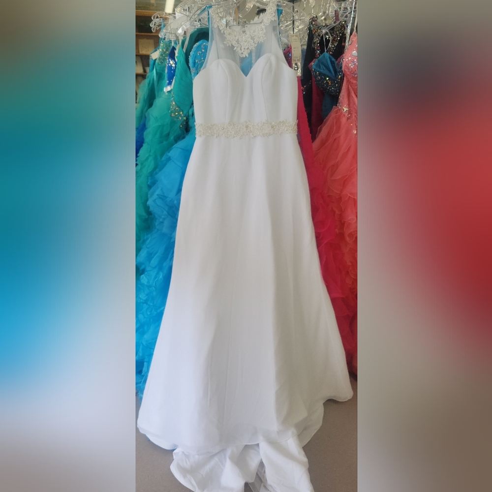 Max Beauty White Dress with Floral Details